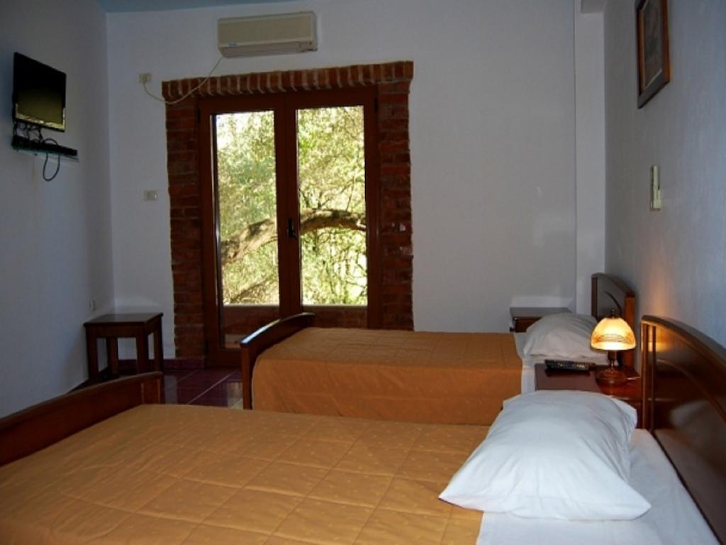 Hotel Livia Ksamil Room photo